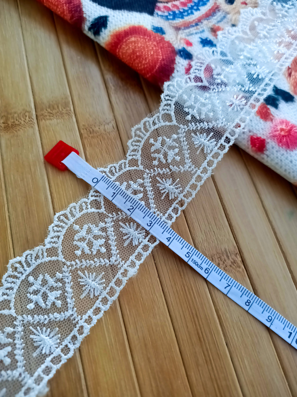 Turkish lace TR1002